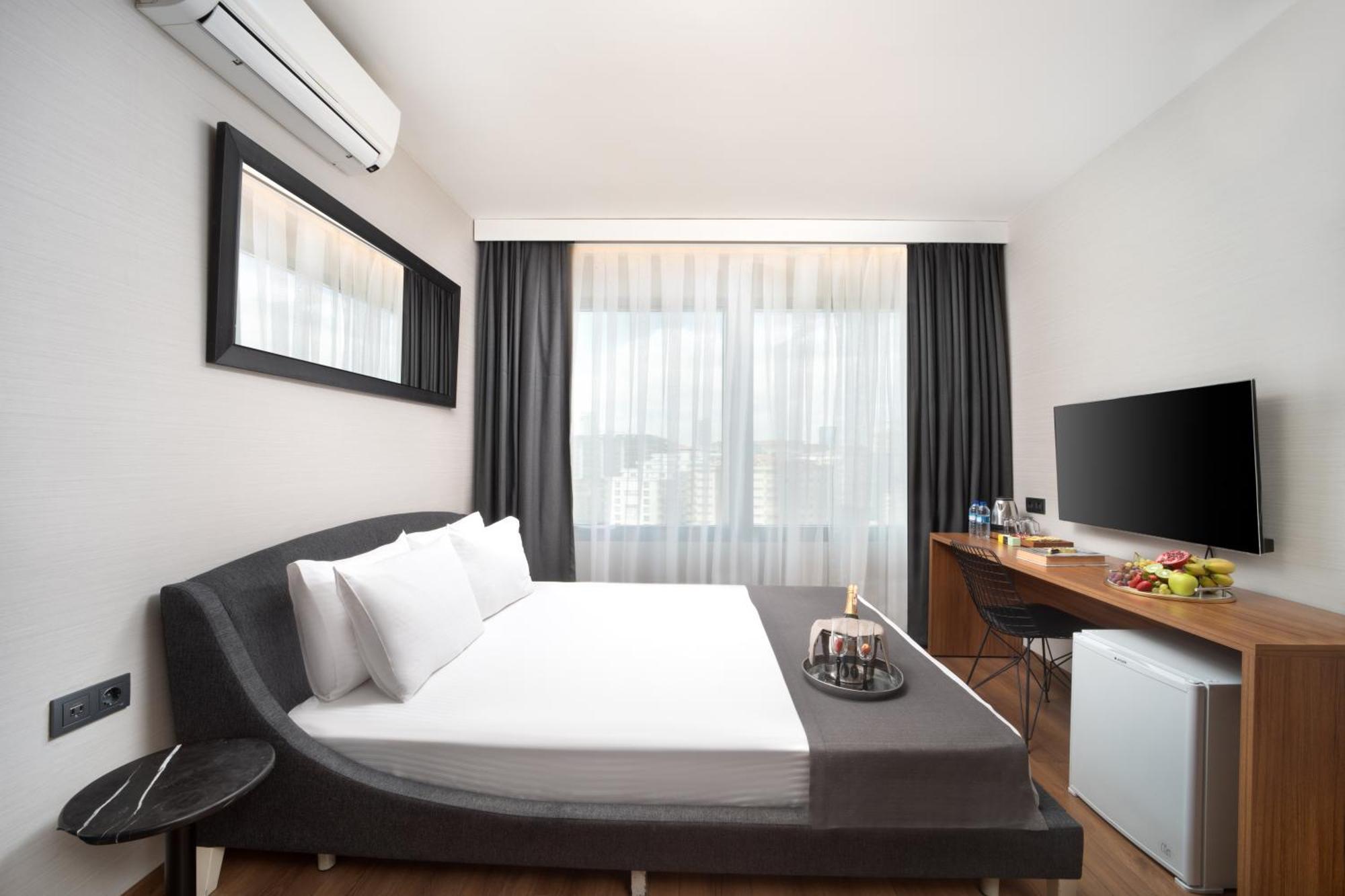 Nish Suites Atasehir Istambul Extérieur photo